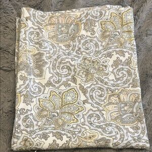 Floral Paisley valance curtain 40” x 26”